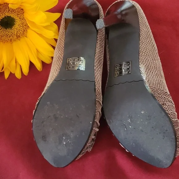 Ruffle Detail Stilettos - Picture 3 of 10